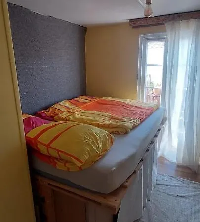 Cozy Surfer House Perfect For Digital Nomads Apartment